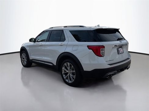 Used 2023 Ford Explorer Platinum w/ Technology Package image 5