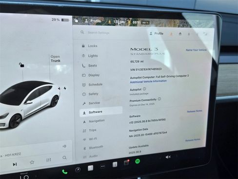 Used 2019 Tesla Model 3 Standard Range Plus image 19
