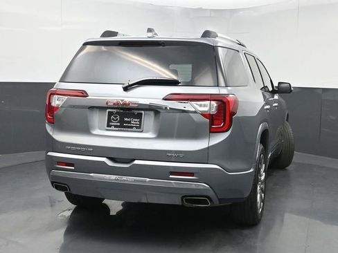 Used 2023 GMC Acadia Denali w/ Denali Ultimate Package AWD/4WD image 3
