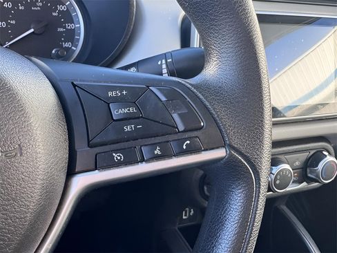 Used 2021 Nissan Versa SV image 16