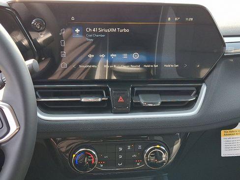 New 2026 Chevrolet TrailBlazer LT w/ LT Cold Weather Package AWD/4WD image 8