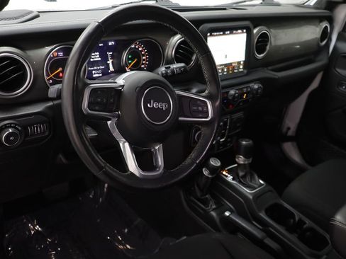 Used 2021 Jeep Wrangler Unlimited Sahara image 6