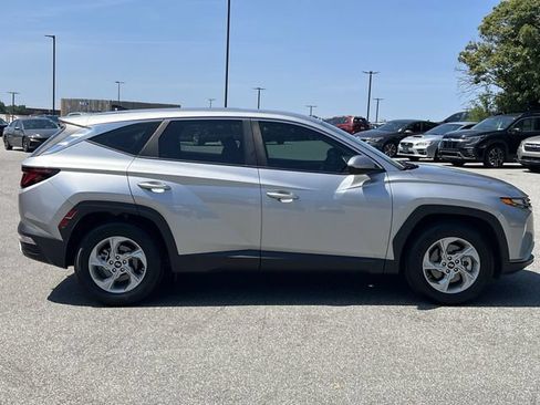 Certified 2024 Hyundai Tucson SE FWD image 14