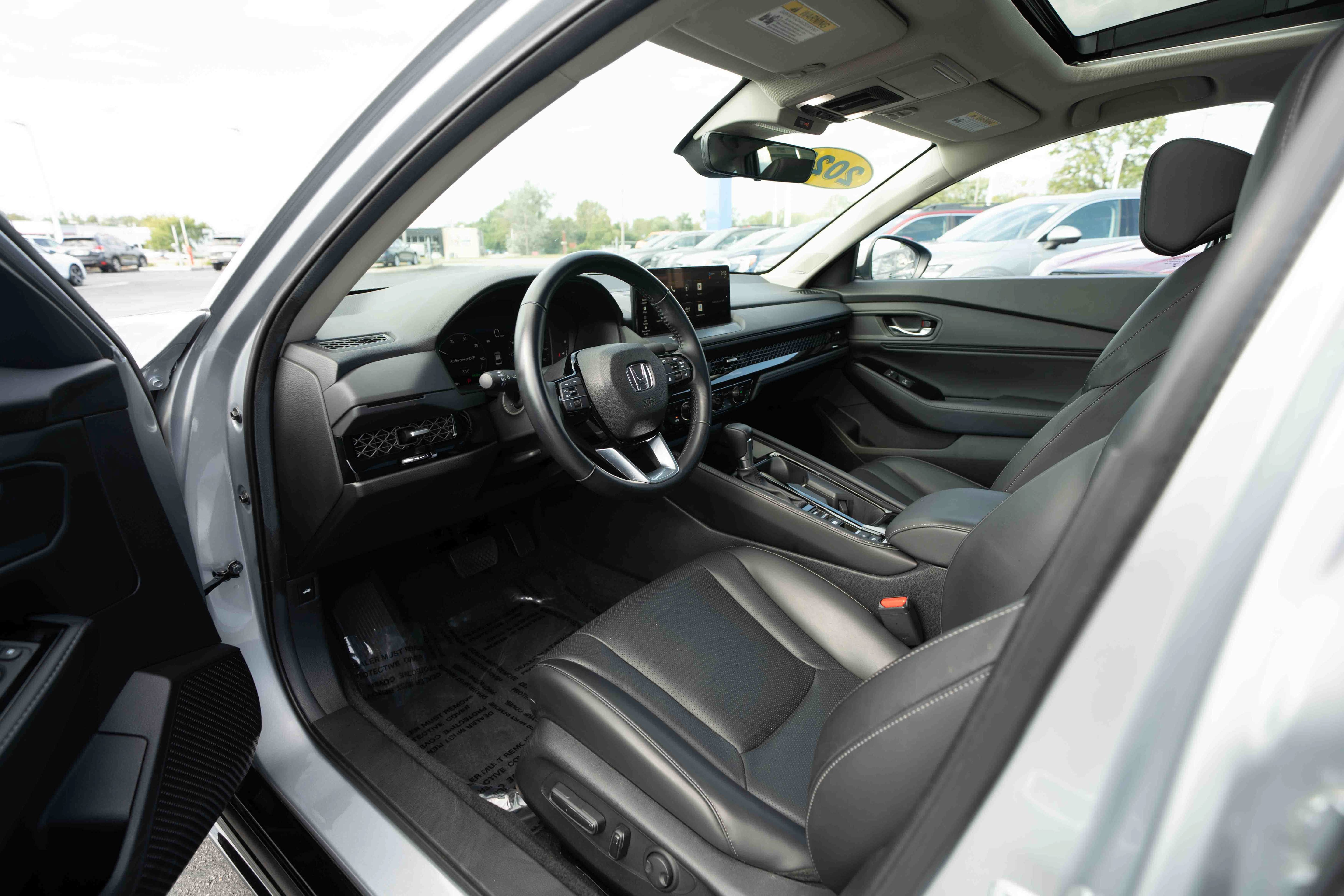 Certified 2023 Honda Accord Touring image 8