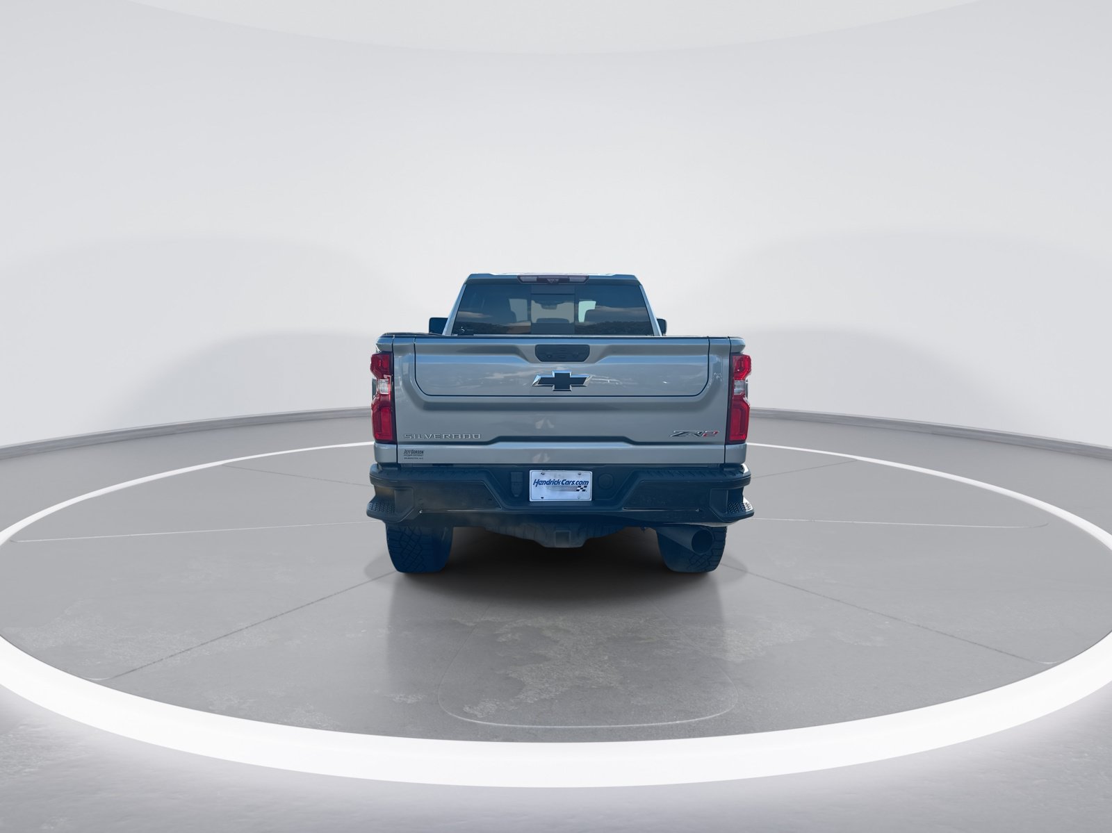 Used 2024 Chevrolet Silverado 2500 ZR2 w/ Technology Package AWD/4WD image 8
