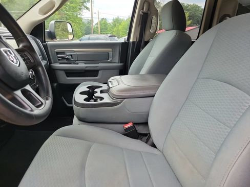 Used 2017 RAM 1500 Classic SLT AWD/4WD image 19