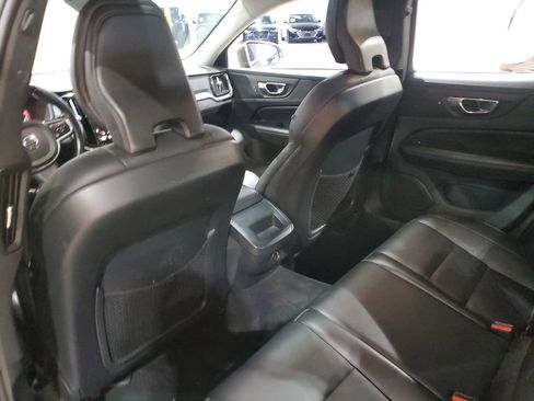 Used 2020 Volvo S60 T6 Momentum AWD/4WD image 24