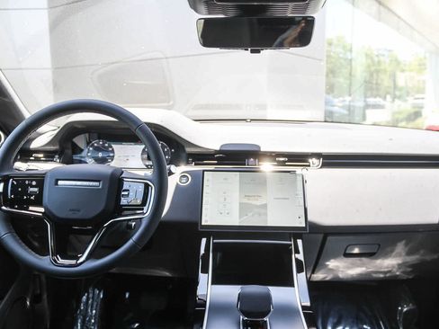 Used 2026 Land Rover Range Rover Evoque S AWD/4WD image 12