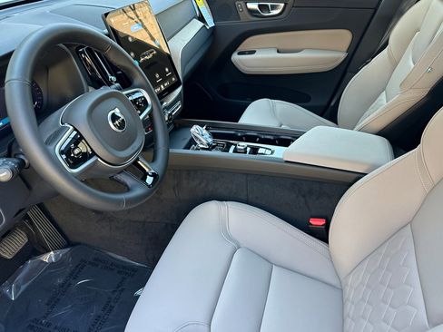 New 2026 Volvo XC60 B5 Plus w/ Climate Package image 8