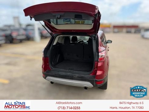 Used 2017 Ford Escape SE FWD image 11
