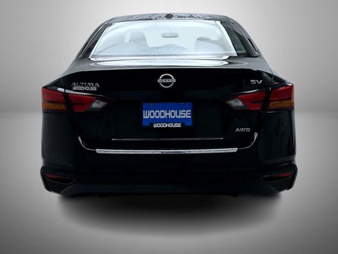 Used 2023 Nissan Altima 2.5 SV AWD/4WD image 6