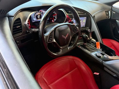 Used 2019 Chevrolet Corvette Stingray Coupe w/ Carbon Flash Badge Package RWD image 6