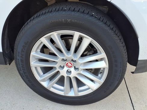 Used 2020 Jaguar F-PACE Prestige image 15