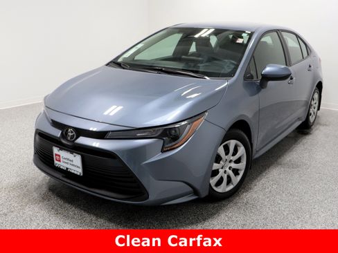 Used 2025 Toyota Corolla LE image 2