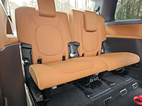 New 2025 Volkswagen ID. Buzz Pro S image 12