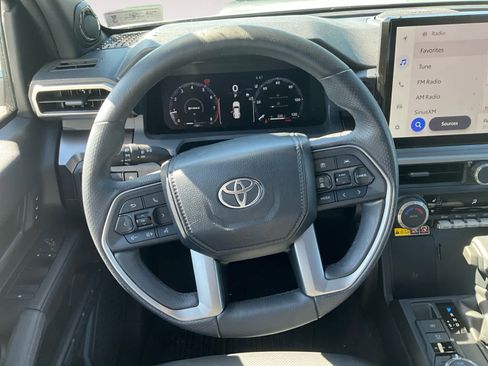 Used 2025 Toyota 4Runner TRD Off-Road Premium w/ Tow Technology Package AWD/4WD image 17