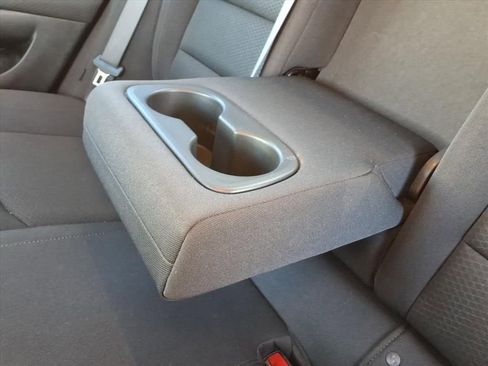 Used 2024 Chevrolet Malibu LT image 34