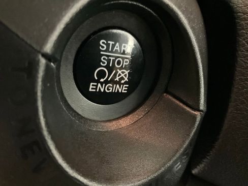 Used 2018 Jeep Renegade Altitude image 19