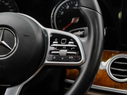 Used 2019 Mercedes-Benz E 300 image 16