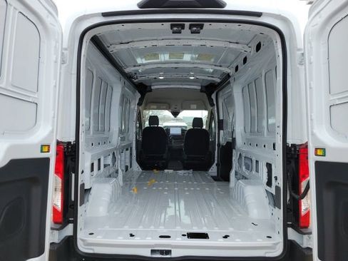 New 2026 Ford Transit 250 148 Medium Roof image 14