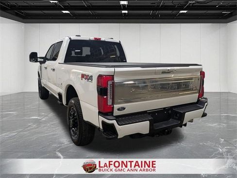 Used 2023 Ford F250 Platinum w/ FX4 Off-Road Package image 3