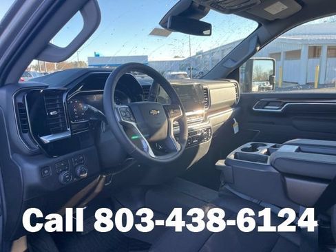 Used 2026 Chevrolet Silverado 2500 LT w/ All Star Edition AWD/4WD image 6