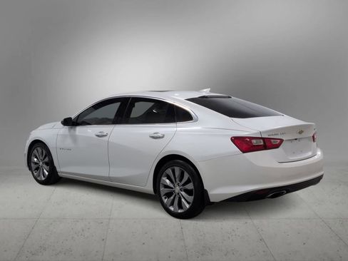 Used 2018 Chevrolet Malibu Premier w/ Premier Sun and Wheel Package image 6