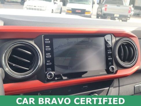 Used 2020 Toyota Tacoma TRD Sport w/ Technology Package image 30