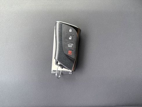 Used 2025 Lexus GX 550 image 29