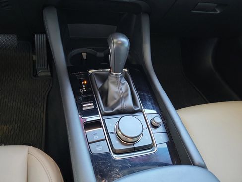 Used 2023 MAZDA MAZDA3 s image 19