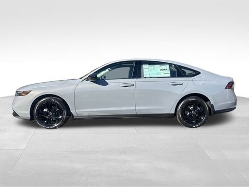 New 2025 Honda Accord SE image 3