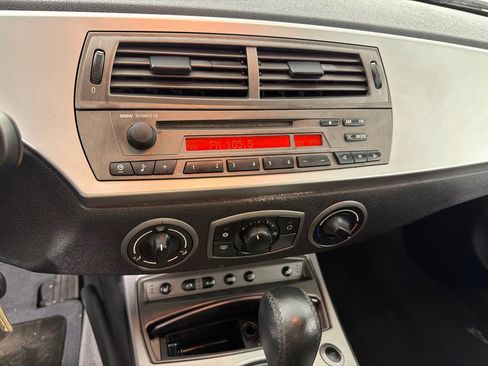 Used 2003 BMW Z4 2.5i image 24