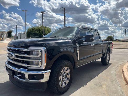 Used 2023 Ford F250 King Ranch w/ Chrome Package AWD/4WD image 8