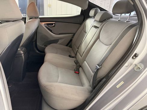 Used 2013 Hyundai Elantra GLS w/ Preferred Pkg FWD image 14