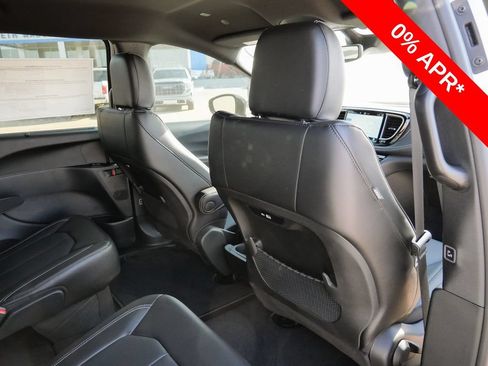 New 2026 Chrysler Pacifica Select FWD image 38