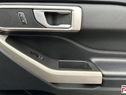 Used 2023 Ford Explorer XLT w/ Equipment Group 202A image 22