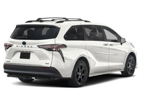 New 2026 Toyota Sienna XLE Woodland Edition AWD/4WD image 2