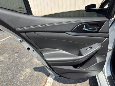 Used 2019 Nissan Maxima 3.5 SV w/ Floor Mat Group FWD image 37