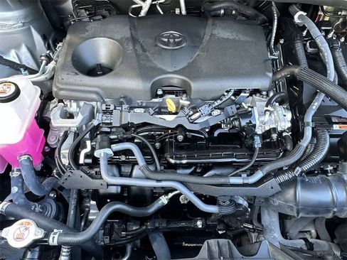 Used 2025 Toyota Sienna XSE image 12