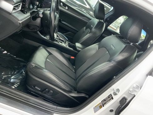 Used 2022 Kia K5 GT-Line image 11