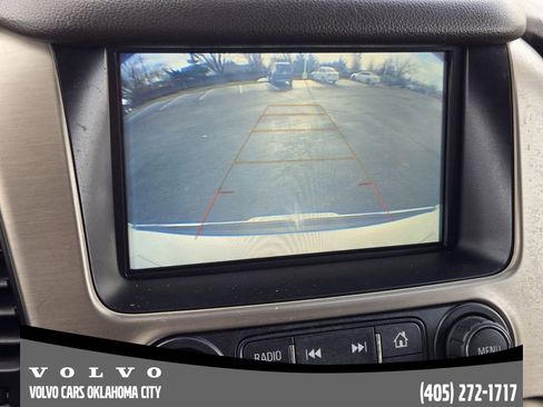 Used 2020 GMC Yukon XL Denali w/ Denali Premium Package image 19