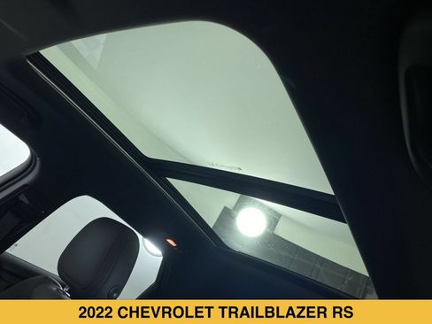 Certified 2022 Chevrolet TrailBlazer RS w/ Sun and Liftgate Package FWD image 10