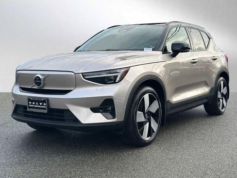 Certified 2023 Volvo XC40 Recharge Ultimate w/ Protection Package Premier image 7