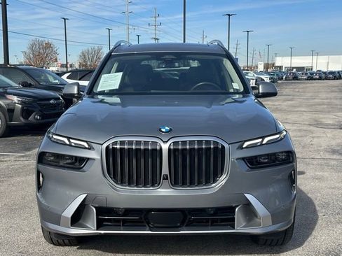 Certified 2025 BMW X7 xDrive40i w/ Premium Package image 2