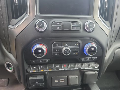 Used 2021 GMC Sierra 1500 Denali w/ Denali Ultimate Package image 24