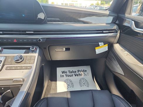 Certified 2025 Hyundai Palisade Calligraphy AWD/4WD image 11