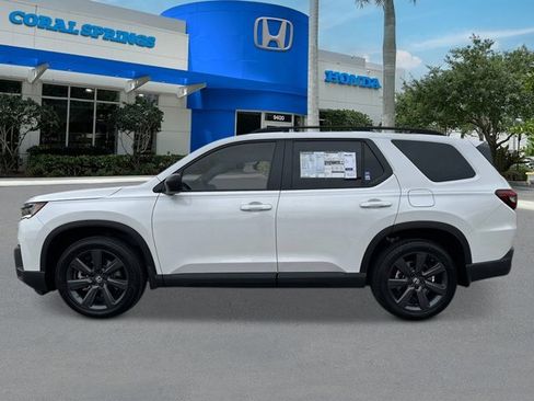 New 2026 Honda Pilot Sport image 2