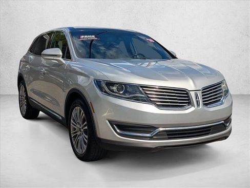 Used 2018 Lincoln MKX Reserve w/ Lincoln MKX Climate Package image 3