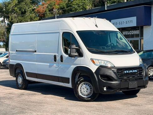 Used 2025 RAM ProMaster 2500 w/ Convenience Group FWD image 5