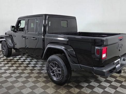 New 2026 Jeep Gladiator Sport AWD/4WD image 5